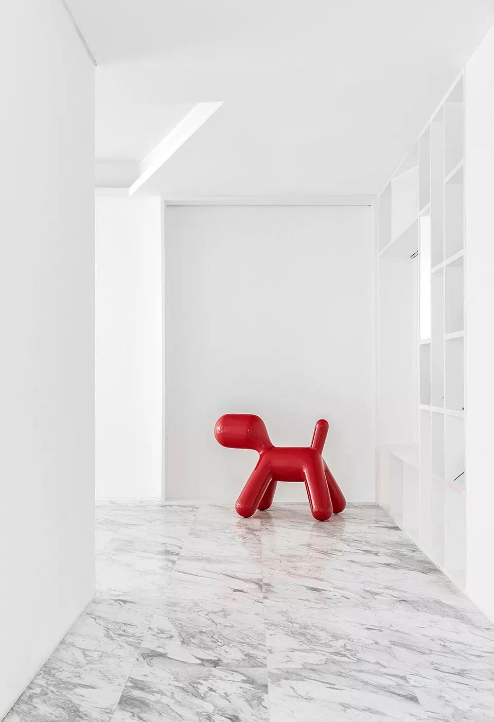 极简白的极致之美让设计更高级